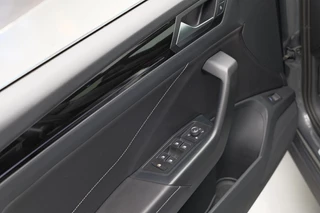 Volkswagen T-Roc – thumbnail 35