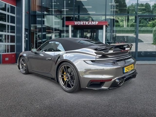 Porsche 911 – thumbnail 5