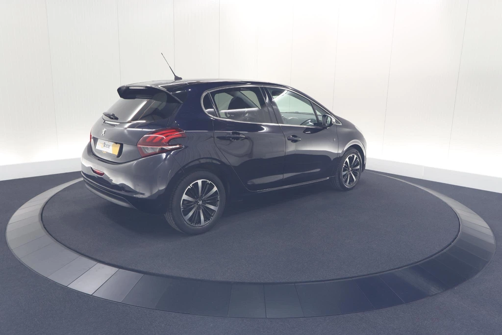 Peugeot 208 – foto 9