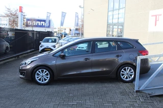 Kia cee'd – thumbnail 2
