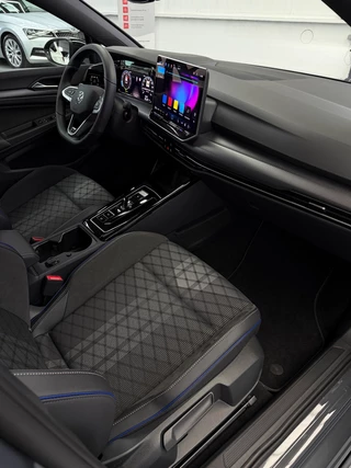 Volkswagen Golf – thumbnail 33