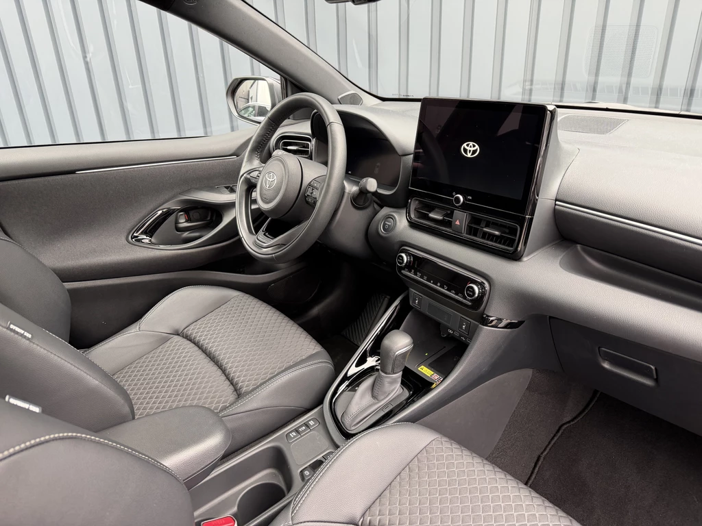 Toyota Yaris – foto 13