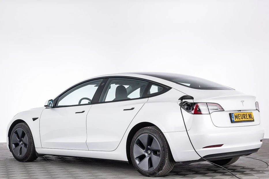 Tesla Model 3 – foto 2