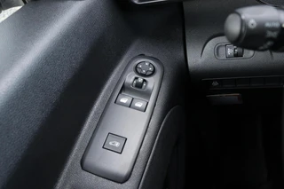 Peugeot Partner – thumbnail 32