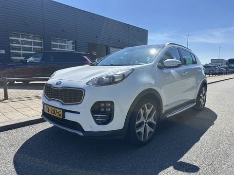 Kia Sportage 1.6 T-GDI 4WD GT-Line NIEUWSTAAT I GT-line I Trekhaak I Carplay I Treeplank I Pano I Camera I Winterpakket I NL-auto I Navi I