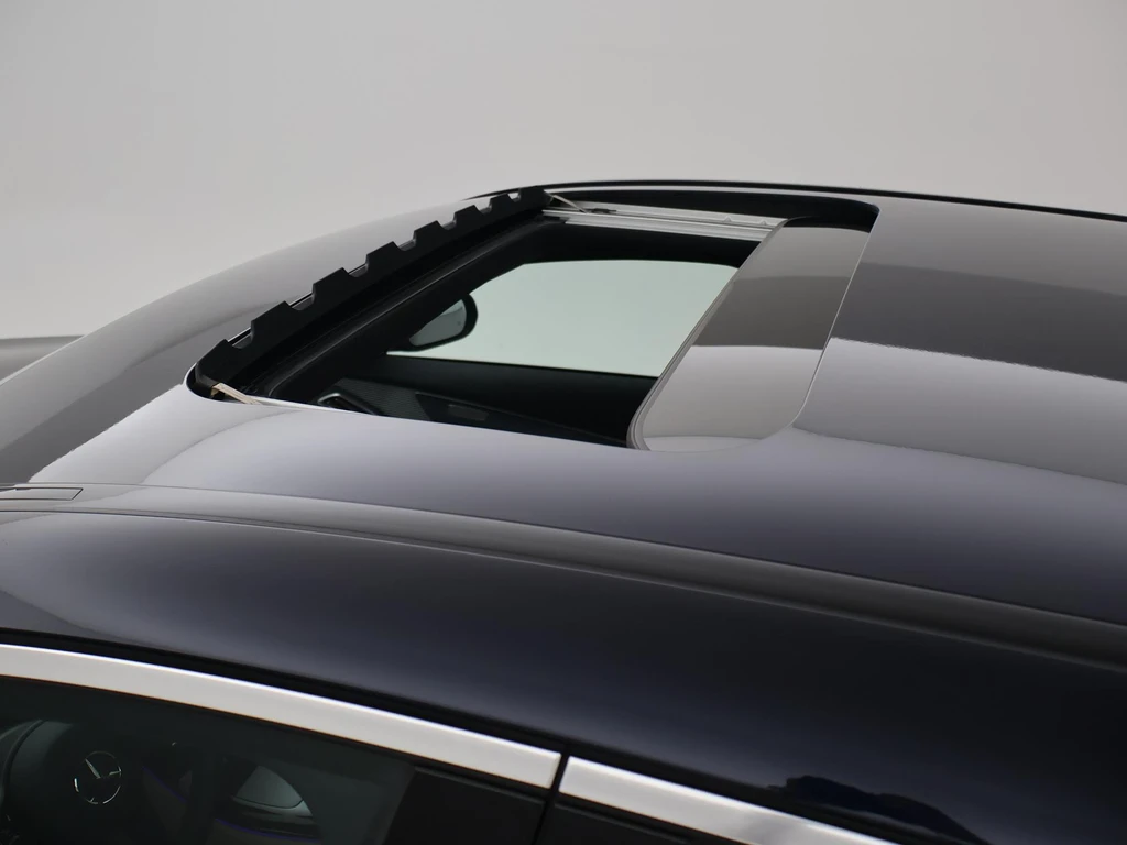 Mercedes-Benz EQC – foto 26