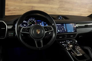 Porsche Cayenne – thumbnail 25