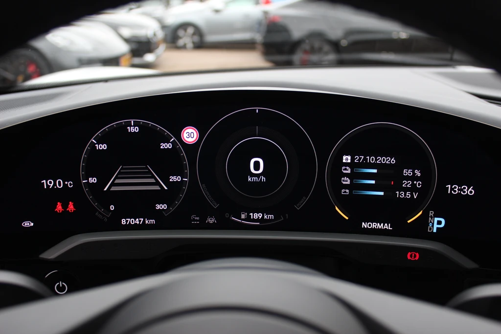 Porsche Taycan – foto 18