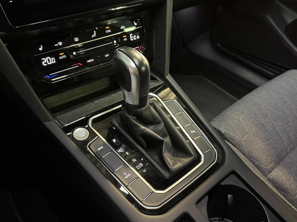 Volkswagen Passat – foto 24