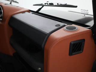Land Rover Defender – thumbnail 19