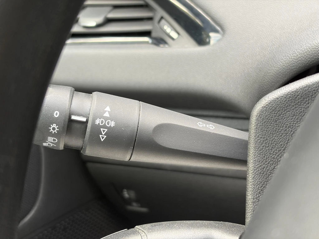 Peugeot 208 – foto 30