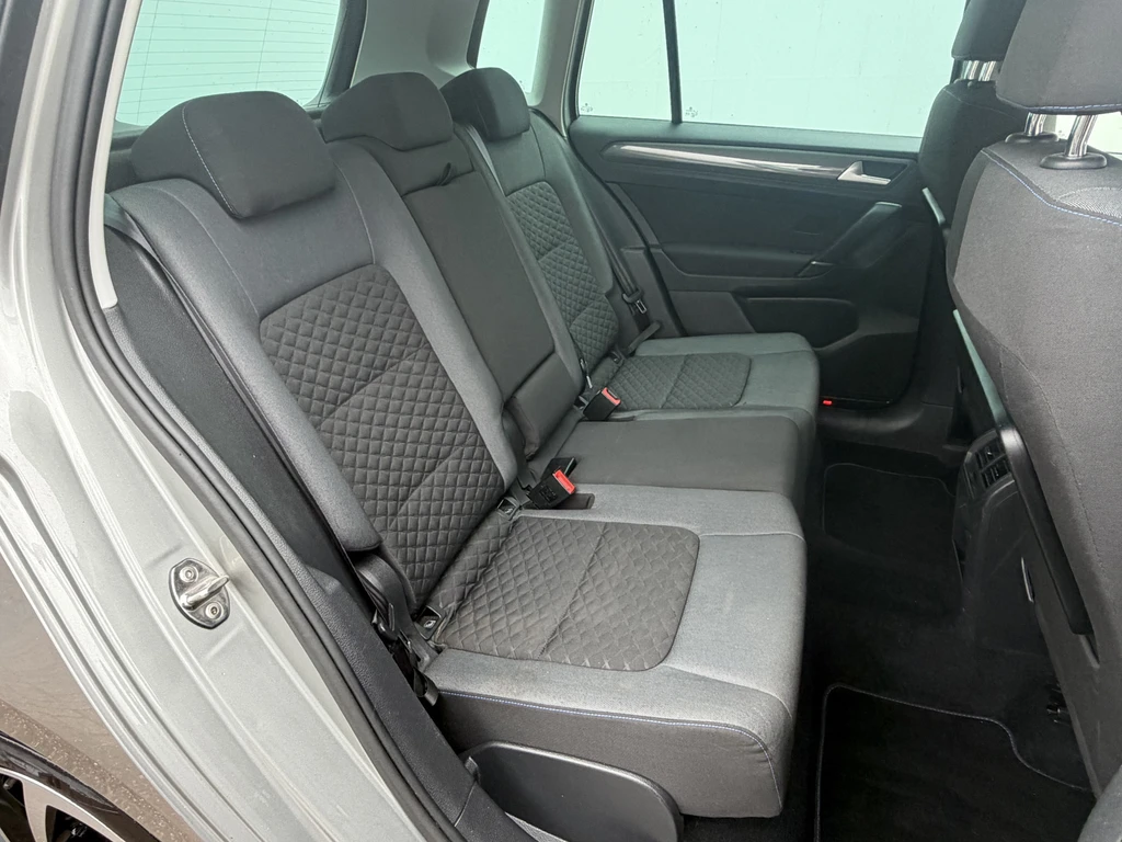 Volkswagen Golf Sportsvan – foto 24