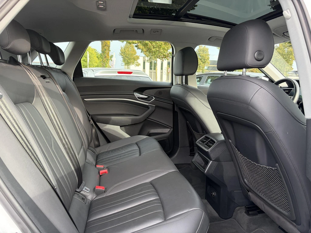 Audi e-tron – foto 14