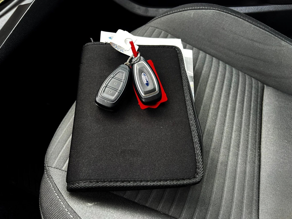 Ford C-MAX – foto 16
