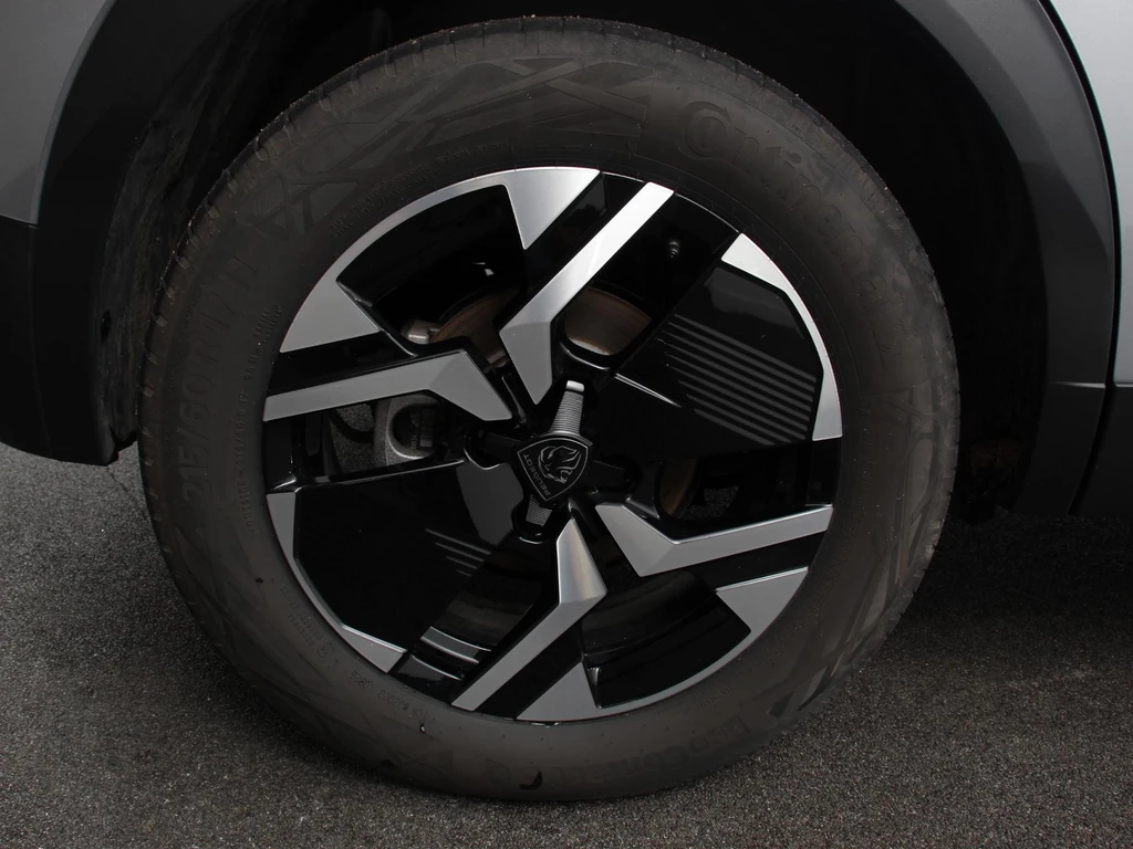Peugeot e-2008 – foto 8