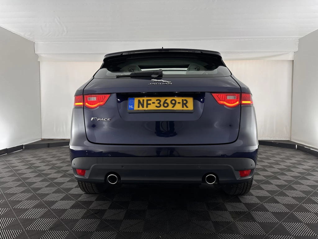 Jaguar F-PACE – foto 3