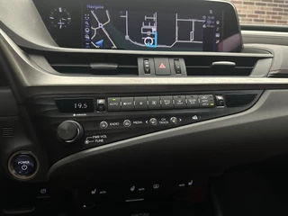Lexus ES – thumbnail 25