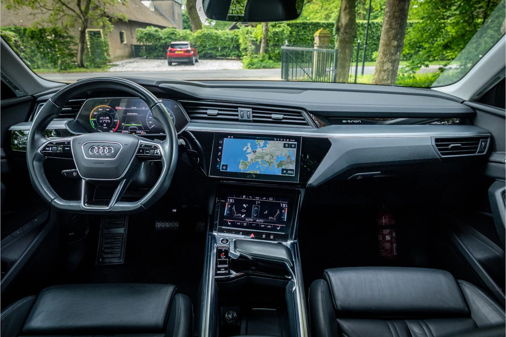 Audi e-tron – foto 13