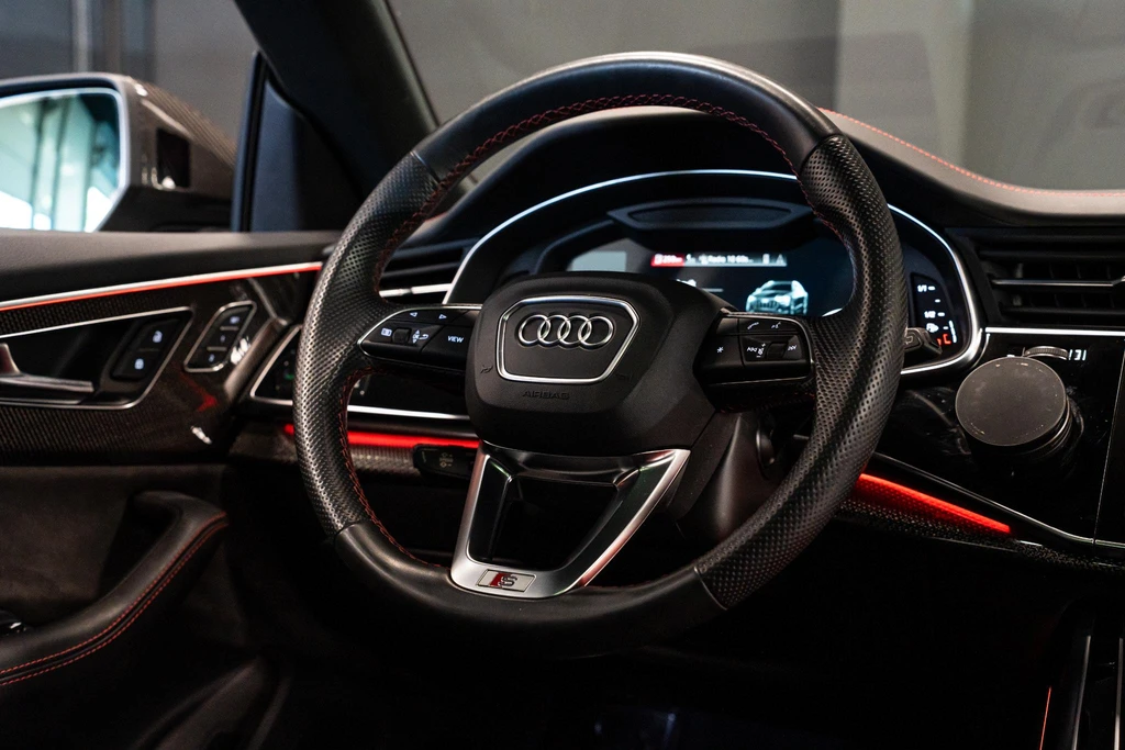 Audi SQ8 – foto 30