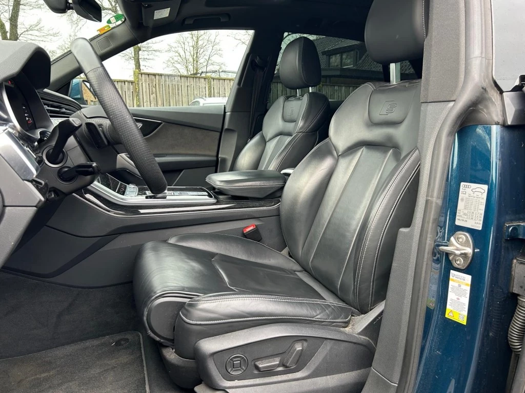 Audi Q8 – foto 12