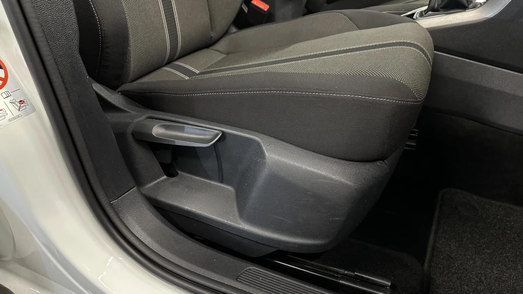 Volkswagen T-Roc – foto 18