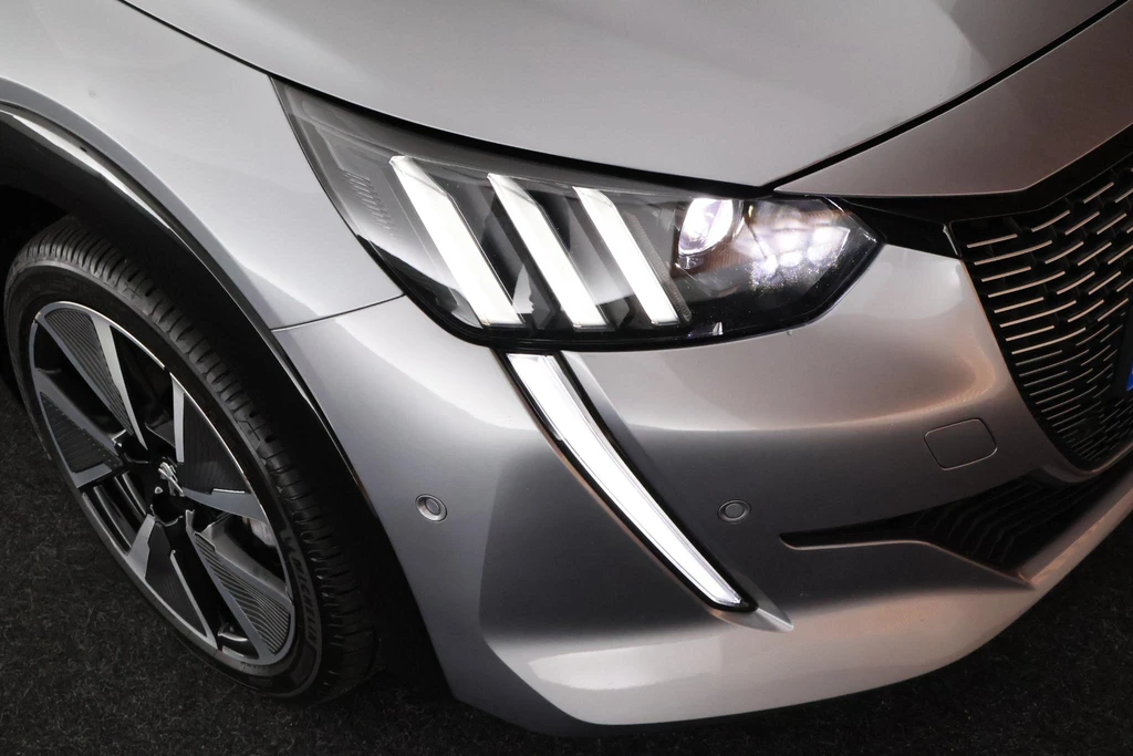 Peugeot e-208 – foto 44