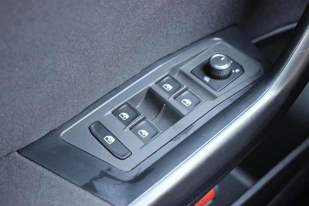 Volkswagen T-Roc – foto 25
