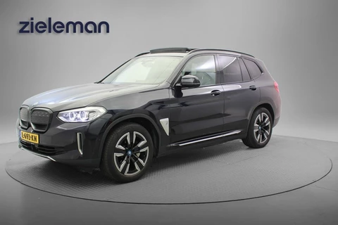 BMW iX3 Executive 80 kWh - Carplay, Panorama, Camera, Leer, Memory, Stoelverw. SOH 98,2%