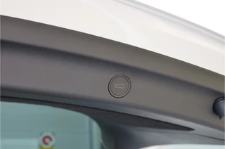 Tesla Model Y – thumbnail 33