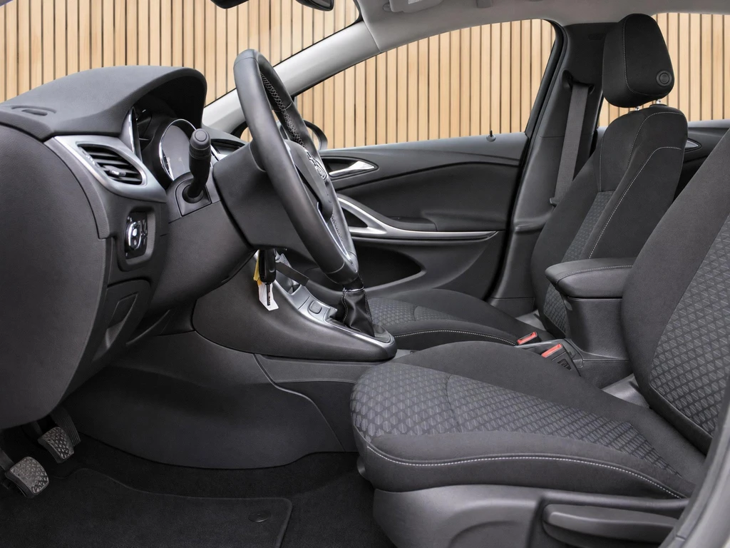 Opel Astra – foto 13