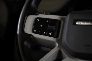 Land Rover Defender – thumbnail 35