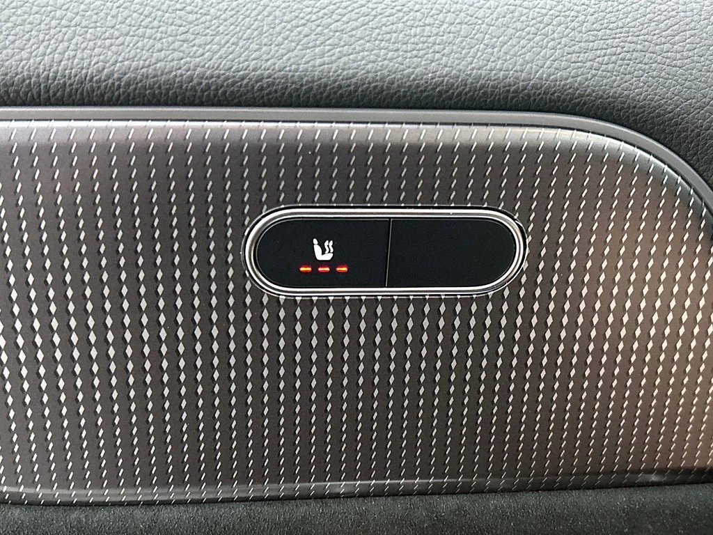 Mercedes-Benz EQA – foto 8