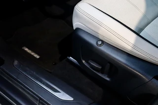 Land Rover Range Rover Velar – thumbnail 12
