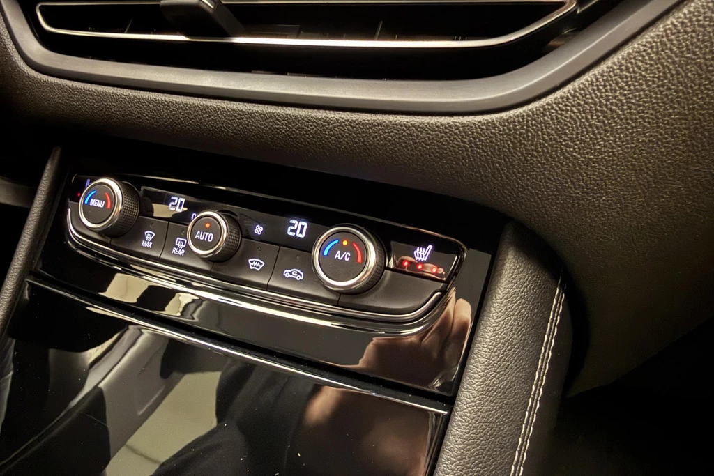 Opel Grandland – foto 30