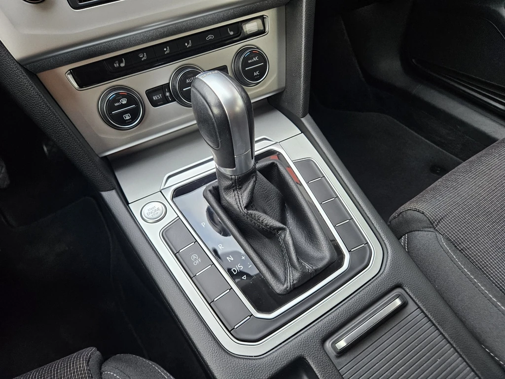 Volkswagen Passat – foto 11