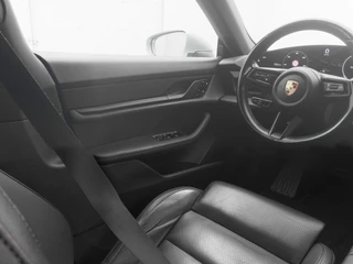 Porsche Taycan – thumbnail 23