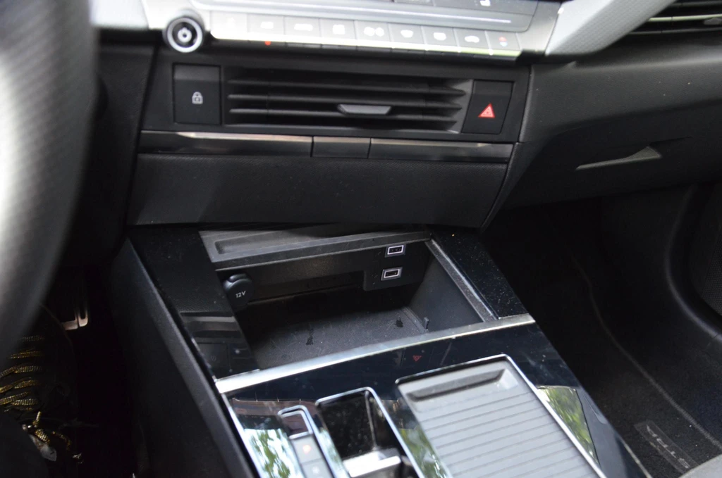 Opel Astra – foto 36