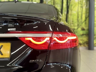 Jaguar XF – thumbnail 8