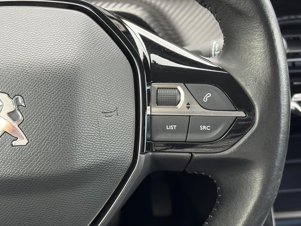 Peugeot 208 – foto 22