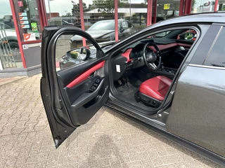 Mazda 3 – thumbnail 7