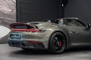 Porsche 911 – thumbnail 8