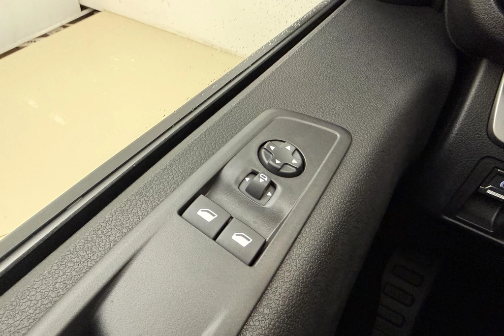 Opel Vivaro-e – foto 19
