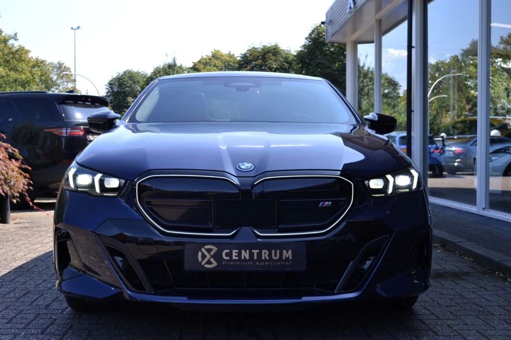 BMW i5 – foto 6
