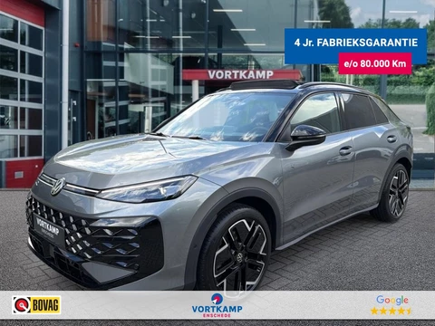 Volkswagen T-Roc 1.5 eTSI R-LINE ZWART-DAK/PANO-DAK/TREKHAAK/CAMERA/19''INCH/IQ-LIGHTS