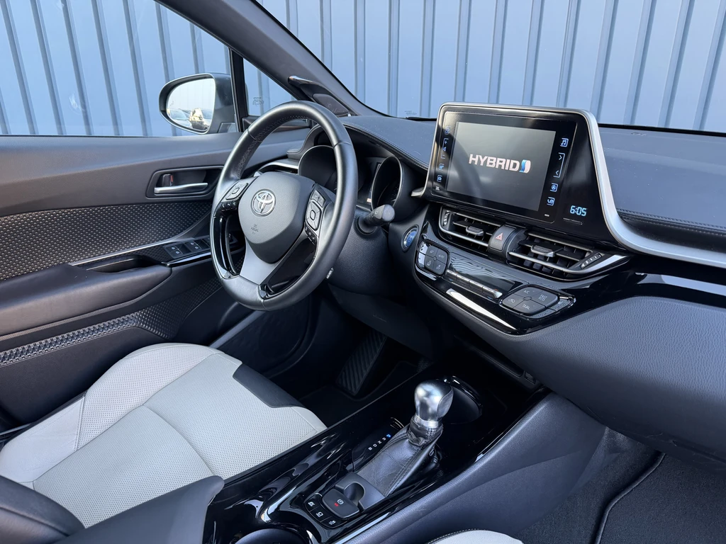 Toyota C-HR – foto 13