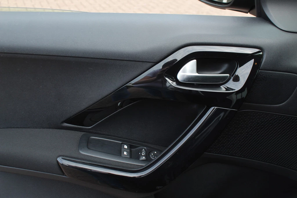Peugeot 208 – foto 23