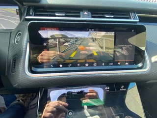 Land Rover Range Rover Velar – thumbnail 17