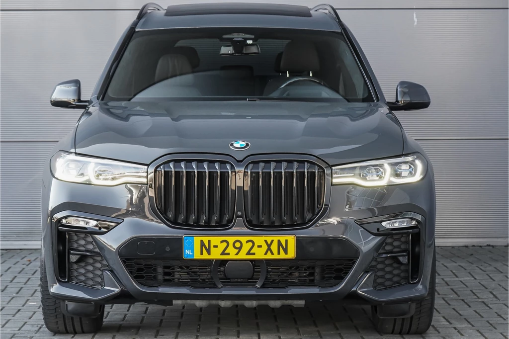BMW X7 – foto 8