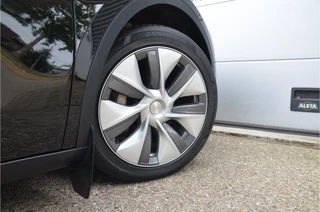 Tesla Model Y – thumbnail 10