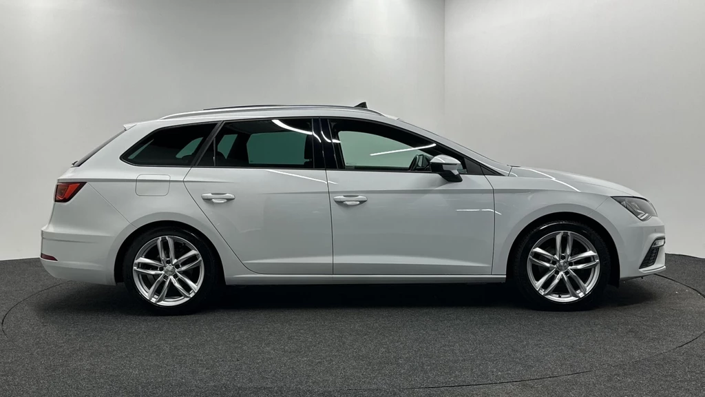 SEAT Leon – foto 6
